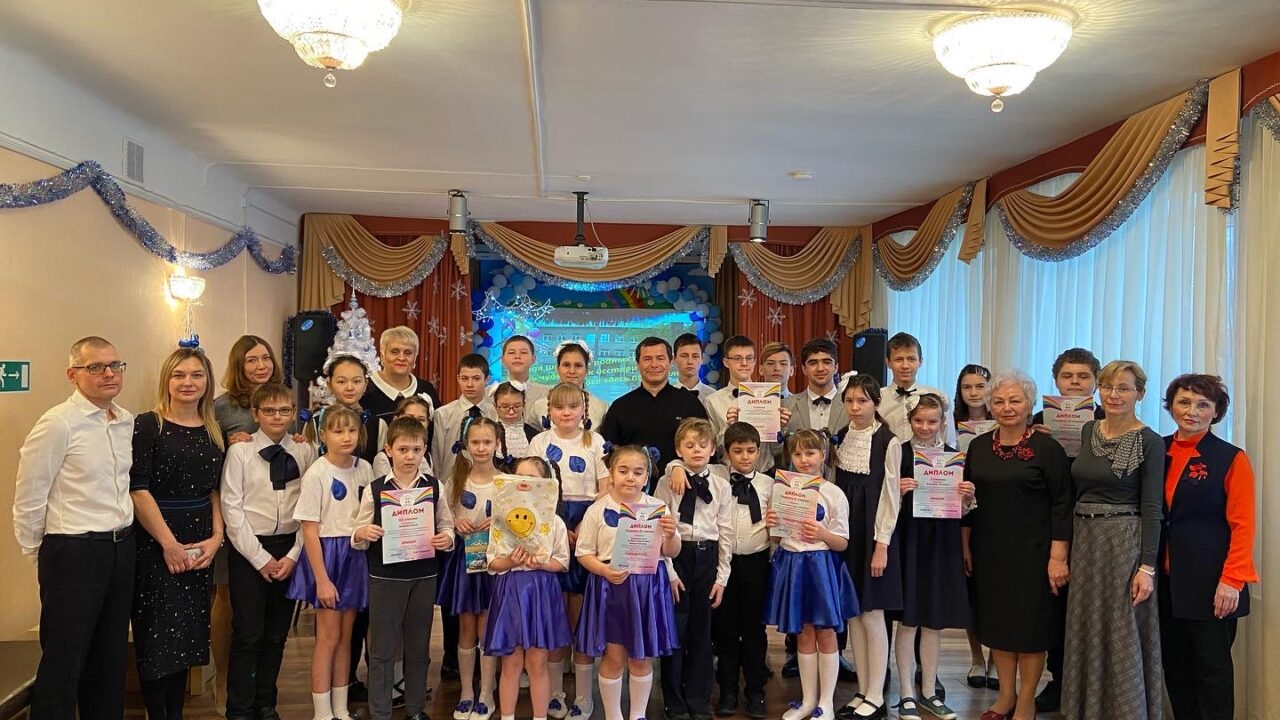 Депутат Мособлдумы посетил школу-интернат для особых детей в Раменском
