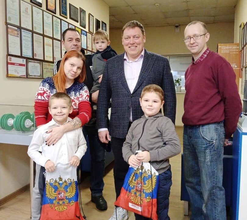 Депутат Никитин Анатолий поздравил с Днем рождения ребят из многодетных семей г.о. Коломна